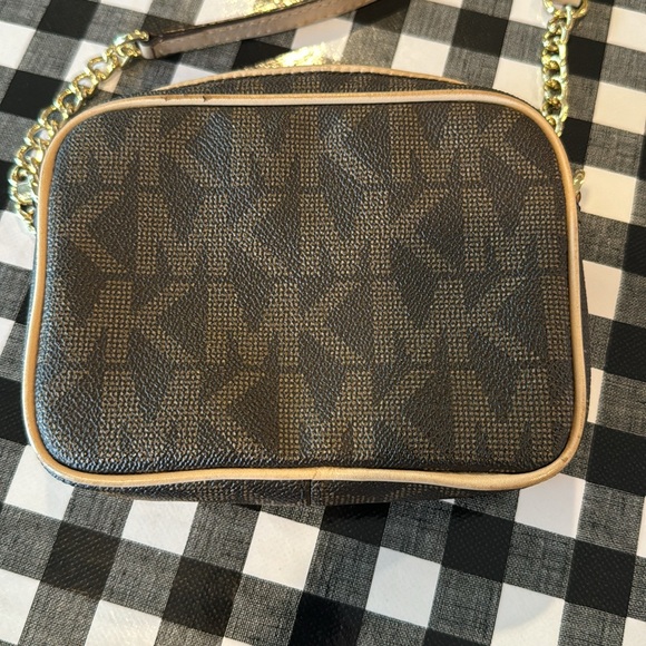 Michael Kors jet set mini crossbody bag - Picture 7 of 9